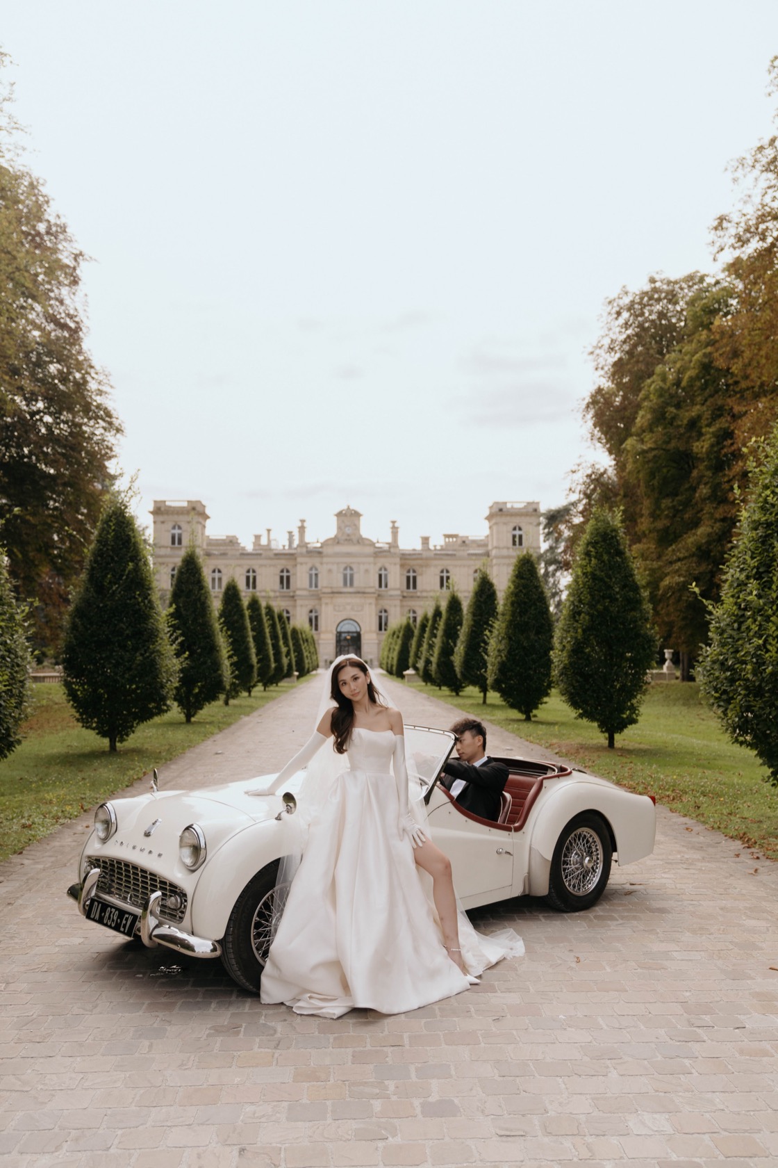 Nicole & Henry pre-wedding shoot at Château de Ferrières